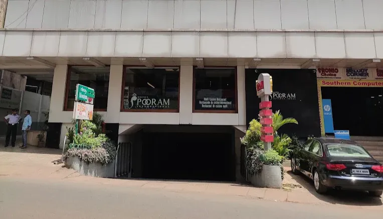 Hotel Pooram International